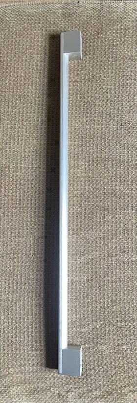 20002200 Bosch French Door Refrigerator Handle Oem Used