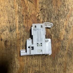 9001117956 Bosch Dishwasher Door Latch Pulled From Working Machine