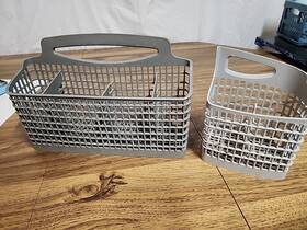 Fdpc4221as Frigidaire Silverware Caddy Holder And Extra