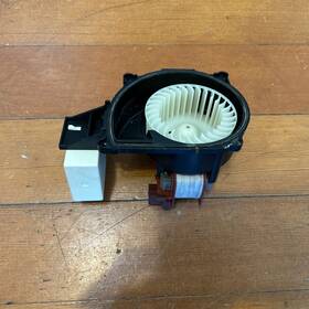 5254270 Miele Dishwasher Relay Used And Fan Motor 060905 120v 60hz 8w