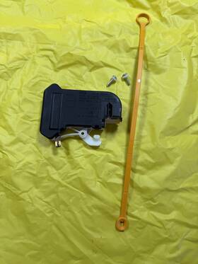 5726460 Miele Door Lock With Pull