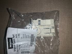 7702526 Miele Brand New Oem Door Latch Assy