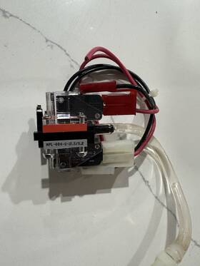 315ip Scotsman Sub Zero/ Drain Pump Pressure Switch Assembly