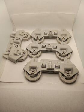 Wdf330pahw4 Whirlpool 8268645 Ig Lower Rack Wheels - Set Of 4 Used Replacement Parts