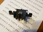 WP3370964 Dishwasher Door Latch Bolt Black Brand New Open Box Oem Part. Fixed Price $14.99.